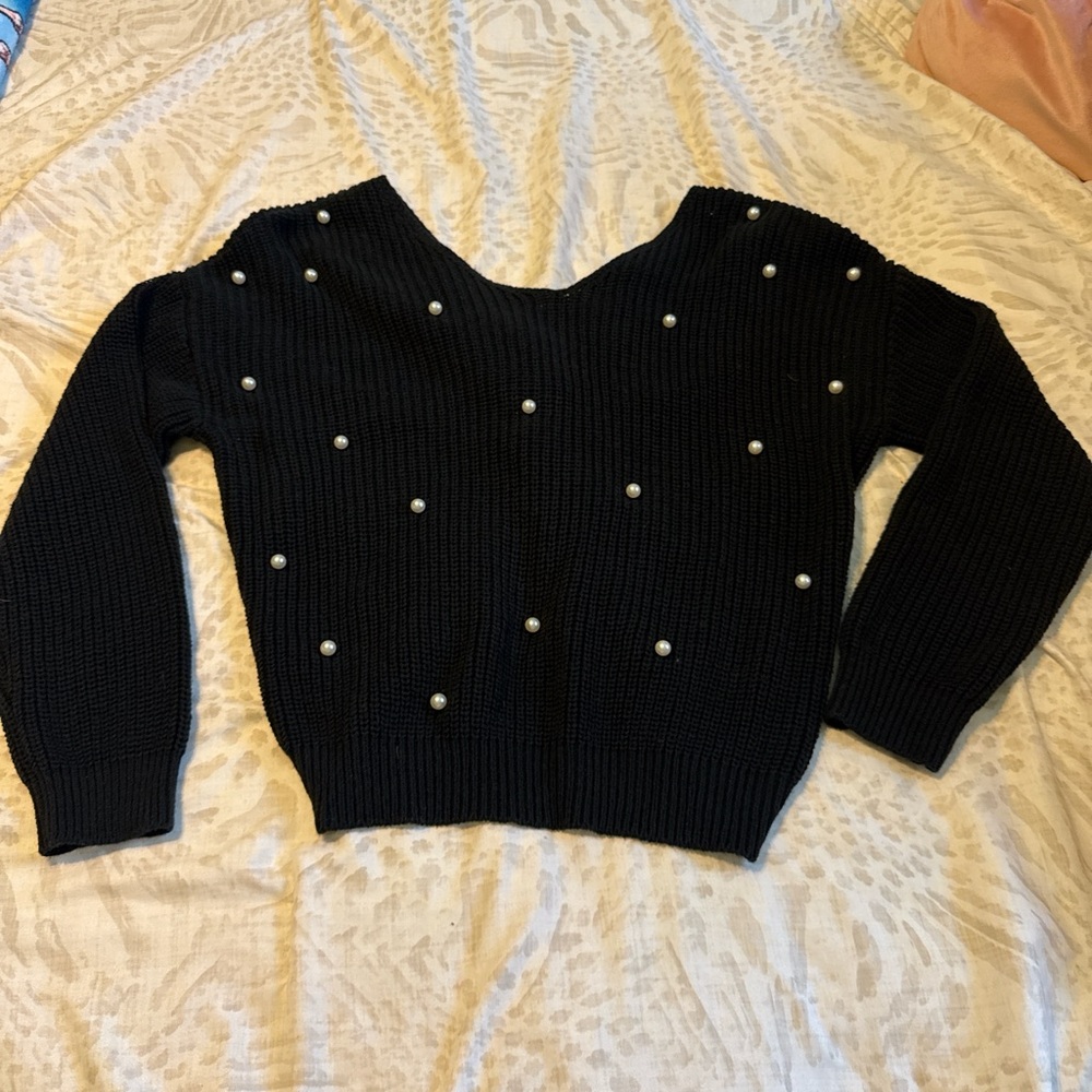 Francesca's Collections Black V-Neck Sweater with Pearl Details